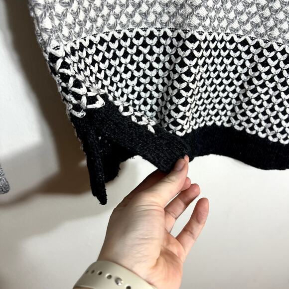 Madewell Gray and Black Crew Neck Sweater LAST CALL - Picture 2 of 5